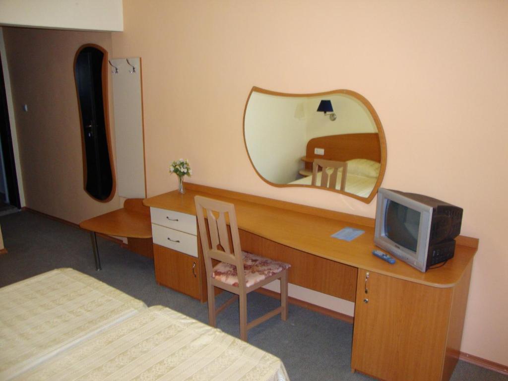 Hotel Fiesta Golden Sands Room photo